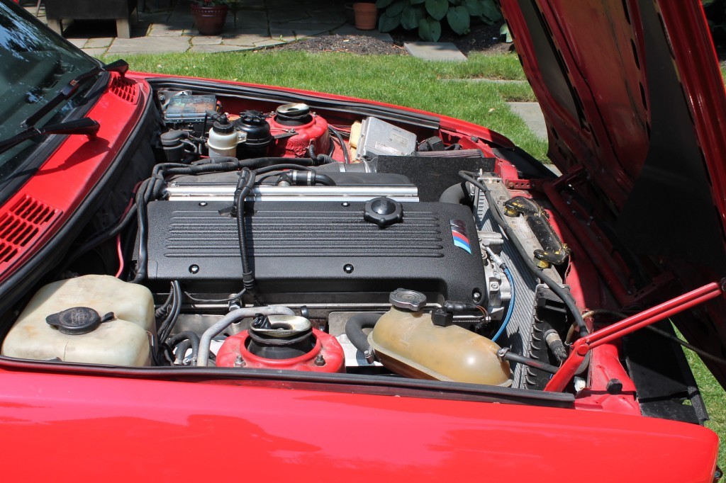 1990-BMW-325iX-Engine s54 swap